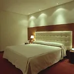 Dorma Coliseum 4* סנטנדר
