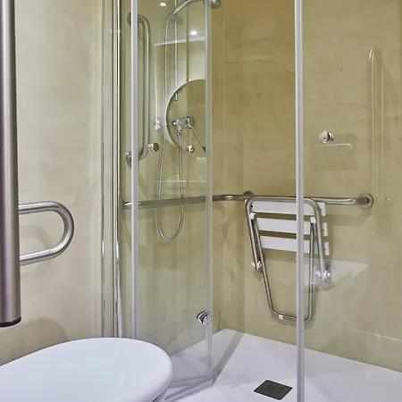 Silken Coliseum Hotel 4*