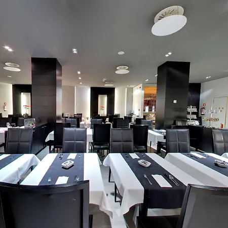 Dorma Coliseum סנטנדר