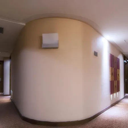 Dorma Coliseum Hotel