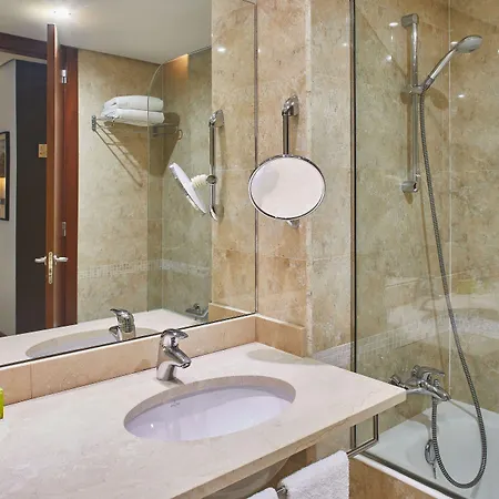 Dorma Coliseum 4* Santander