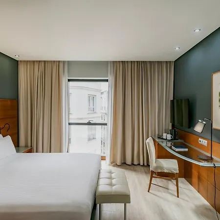 Dorma Coliseum Hotel 4*