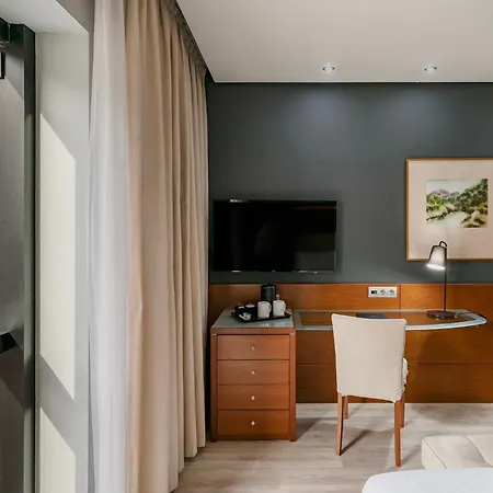 Dorma Coliseum Santander