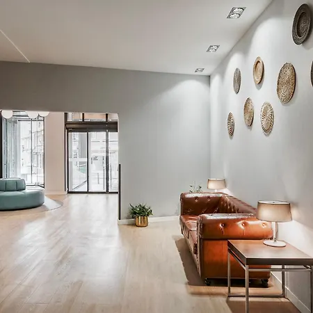 מלון Dorma Coliseum 4*