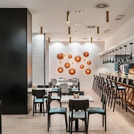 מלון Dorma Coliseum