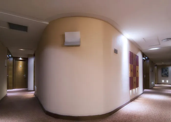 Dorma Coliseum Hotel