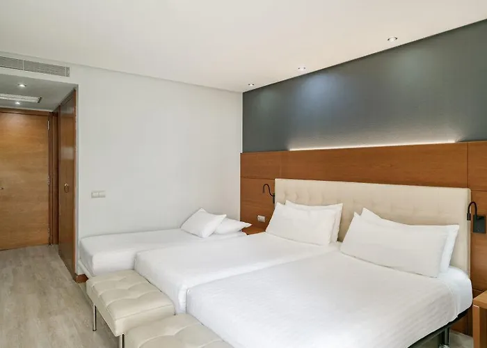 Dorma Coliseum Hotell 4*